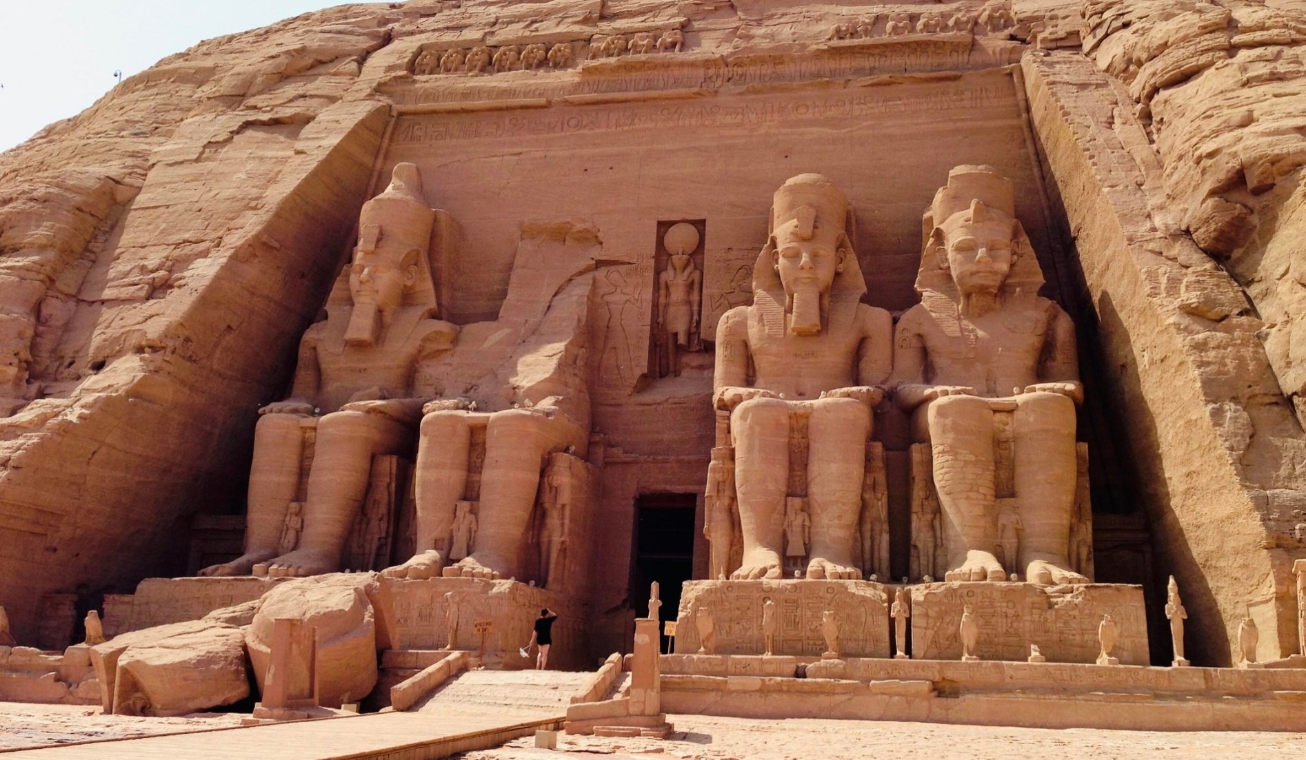 Day Tour to Abu Simbel Temples From Aswan